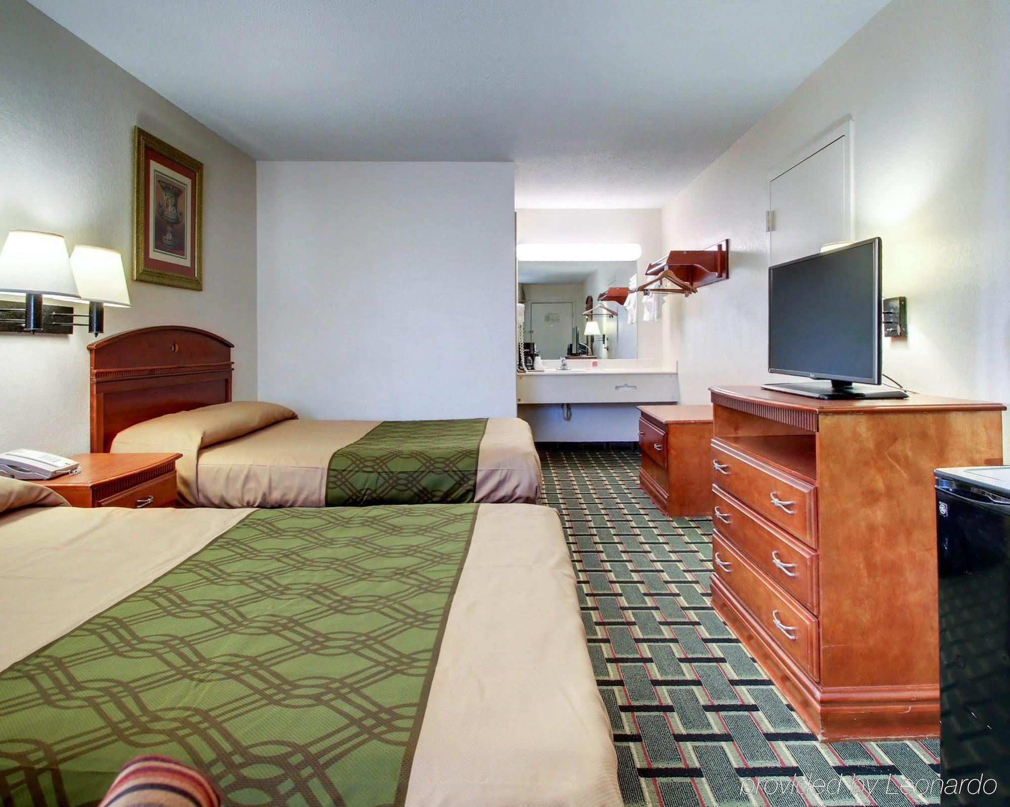 Econo Lodge Meridian Exterior photo